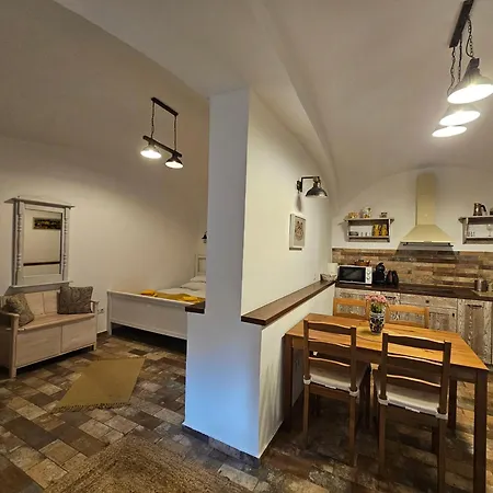 Kalium Vendeghaz Apartament *