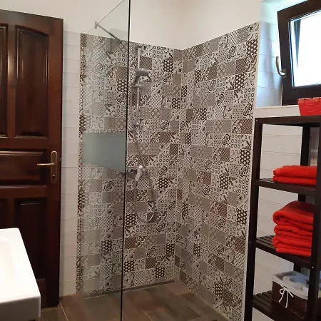 아파트 Kalium Vendeghaz *