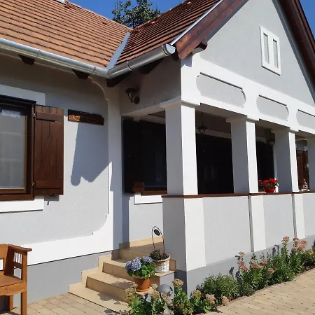 Kalium Vendeghaz Διαμέρισμα Mindszentkálla